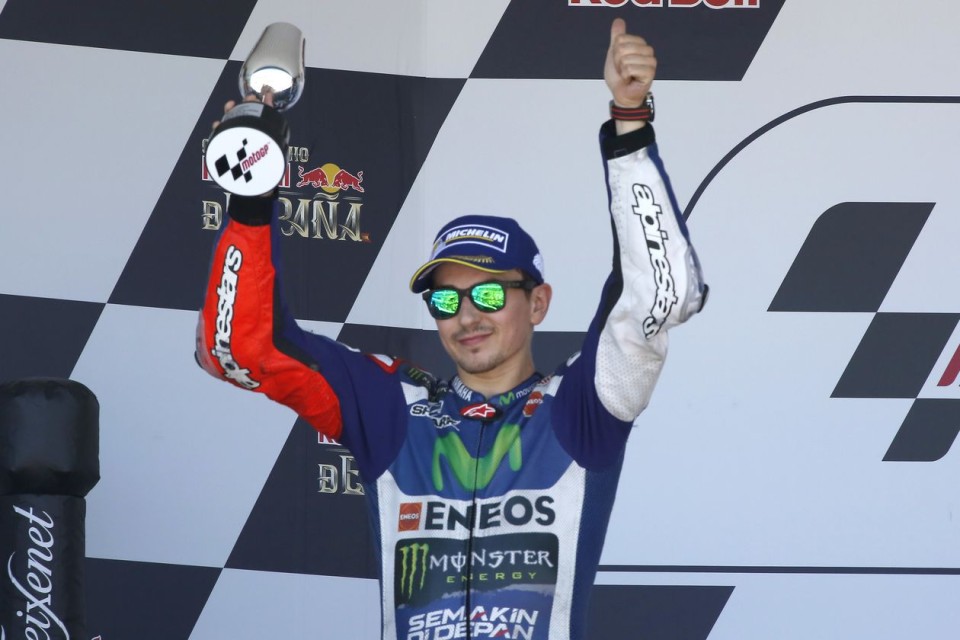 Lorenzo e Pedrosa in scia a Rossi per i podi in MotoGP