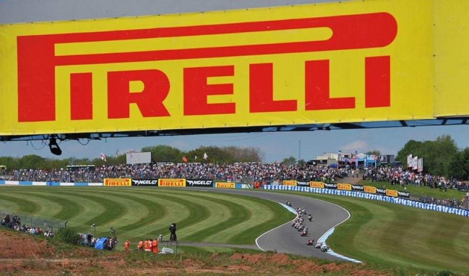 Pirelli: A Donington anche la nuova morbida V0377