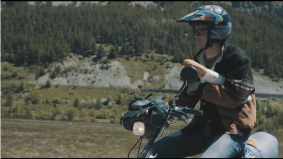 Moto - News: Il Cinquantino: un'avventura romantica col Piaggio Ciao [VIDEO]