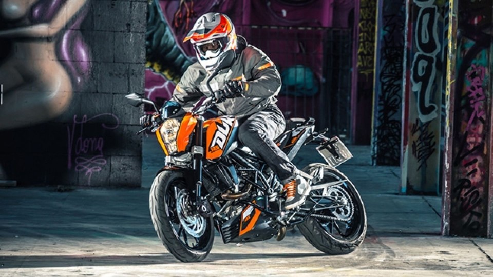 Moto - News: KTM, nuova offerta per le 125 e le 390cc