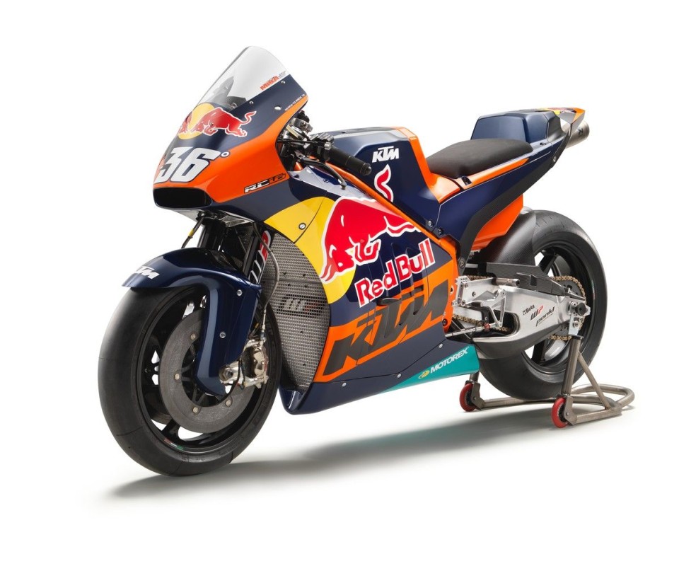 Here is KTM RC16 with the official colors