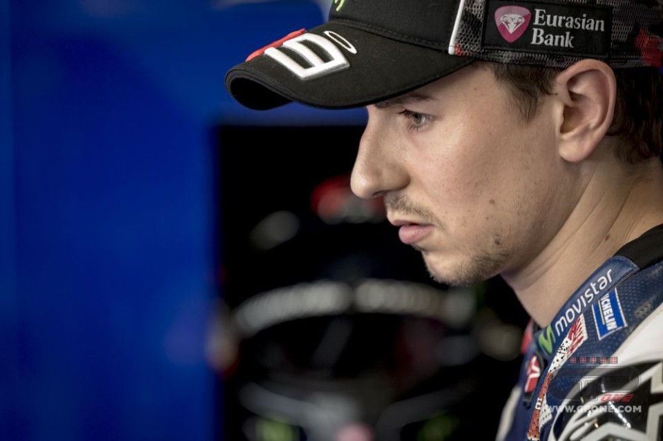 Ducati and Yamaha anger each other...because of Lorenzo