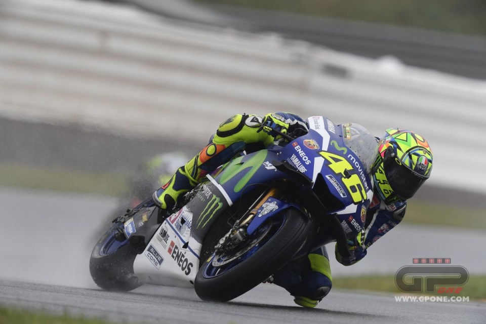 Rossi demoted: too many laps with the super soft
