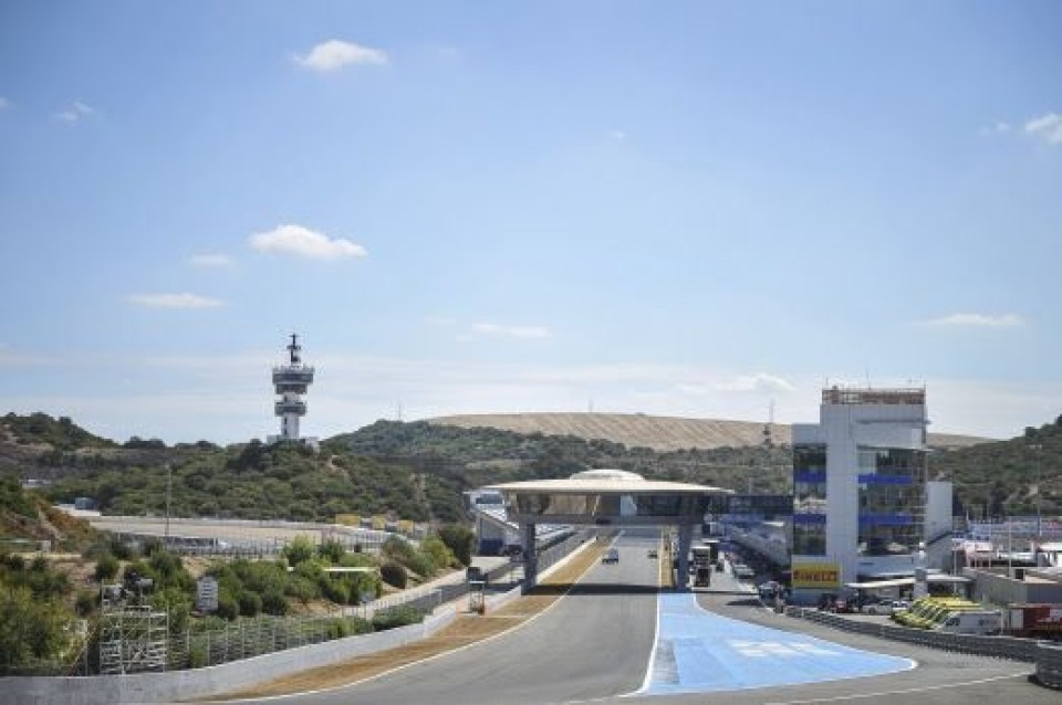 Pirelli: A Jerez con gomme di serie