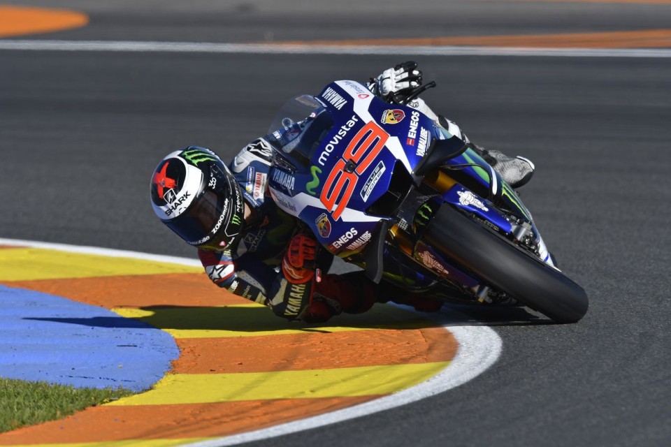 Lorenzo regala a Yamaha l'ultima pole a Valencia