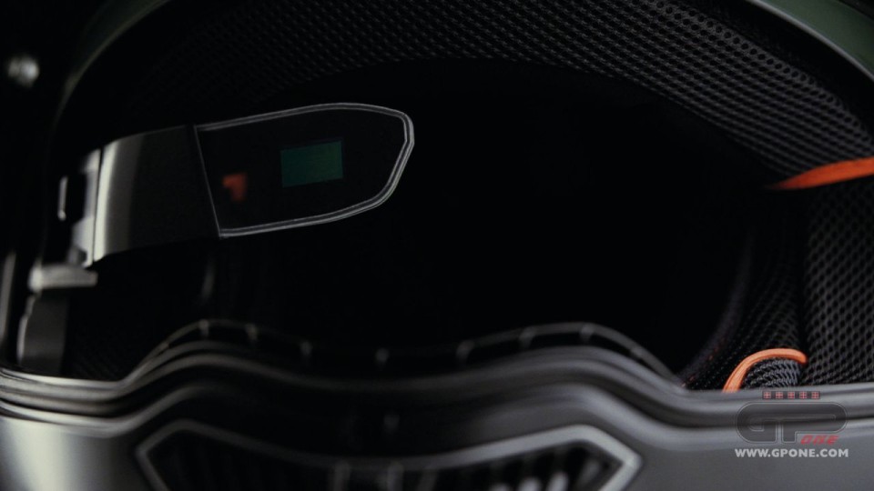 Moto - News: Nolan porta nel casco la realtà aumentata con N-COM ARX