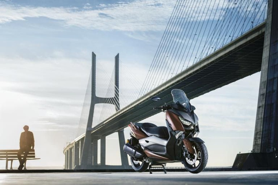 Moto - News: Yamaha svelato il prezzo del nuovo X-MAX 300
