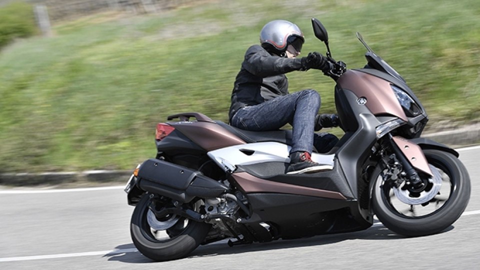 Moto - Test: Yamaha X-MAX 300 2017 – TEST