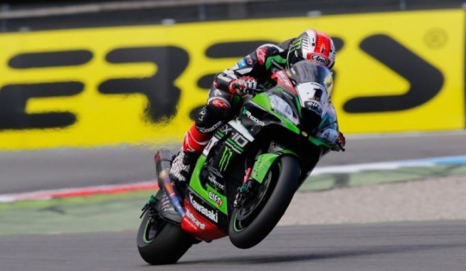 SBK: Rea precede Davies nel warm-up, 17° Melandri