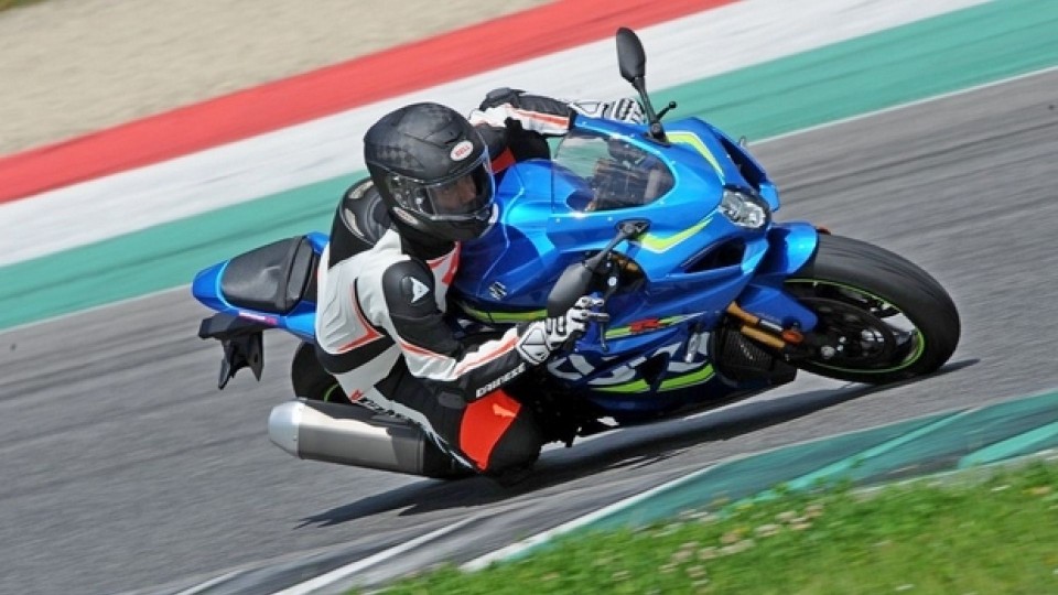 Moto - Test: Suzuki GSX-R1000R 2017 - TEST