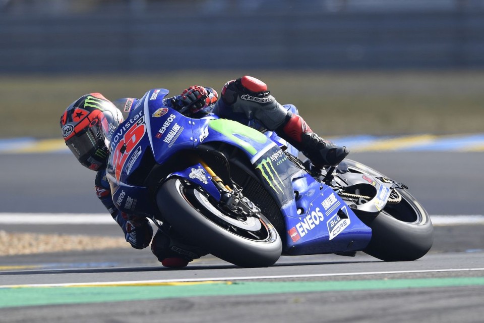 MotoGP: Vinales sul trono di Le Mans, Rossi e Marquez a terra