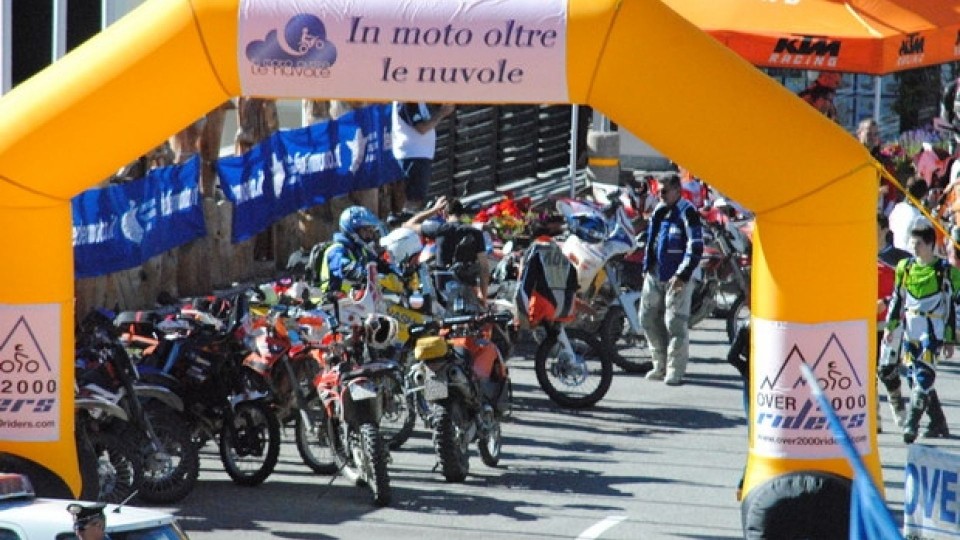 Moto - News: “Sestriere Adventour - In moto oltre le nuvole” il vero Adventouring