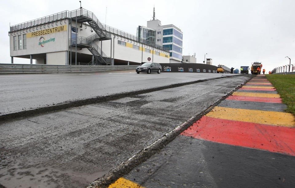 MotoGP: Nuovo asfalto: 20 minuti in più di prove al Sachsenring