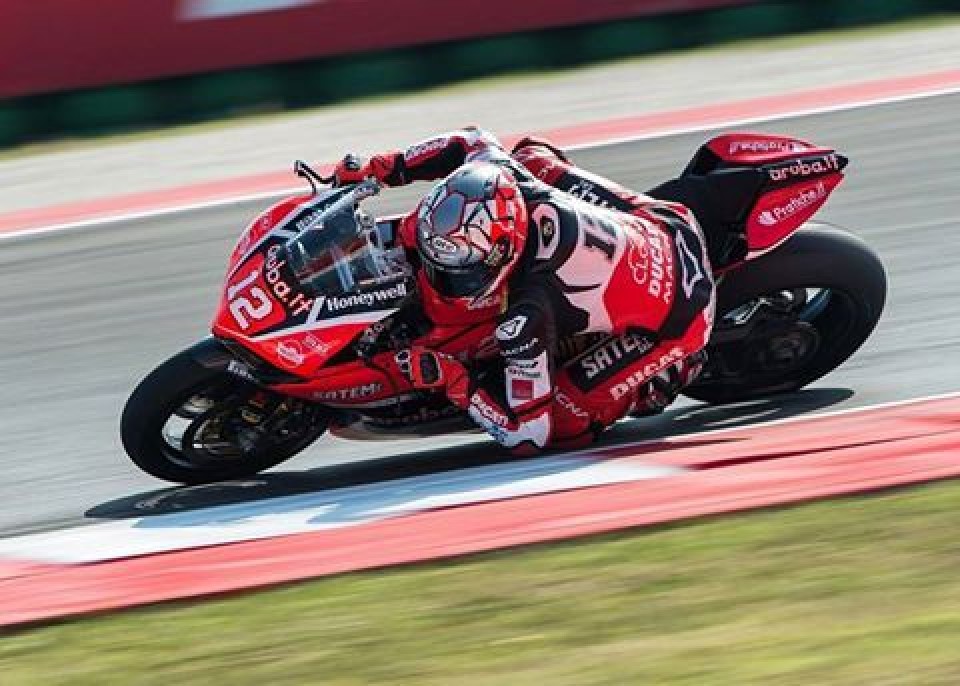 SBK: STK1000: pole di Rinaldi in casa, 2° Tamburini