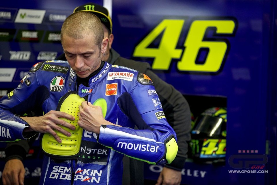 MotoGP: Infortunio in enduro per Rossi: sospetta frattura a una gamba