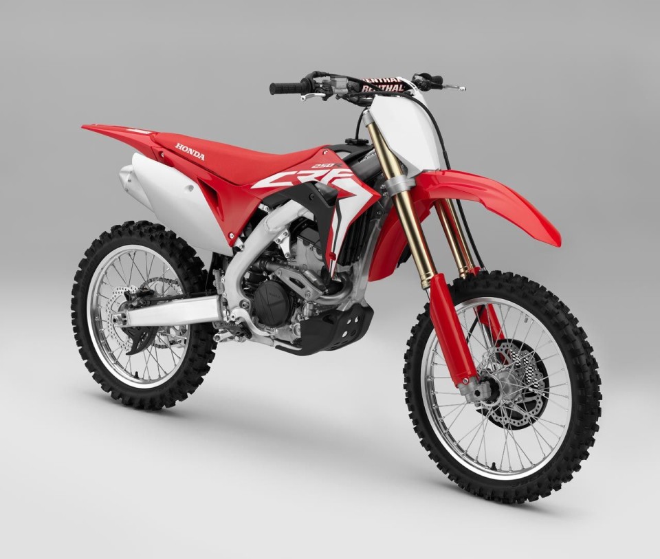 Moto - News: Honda CRF250R 2018: più potenza ad ogni regime