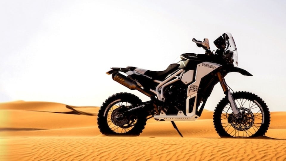 Moto - News: Triumph Tiger Tramontana, la 800 per il deserto