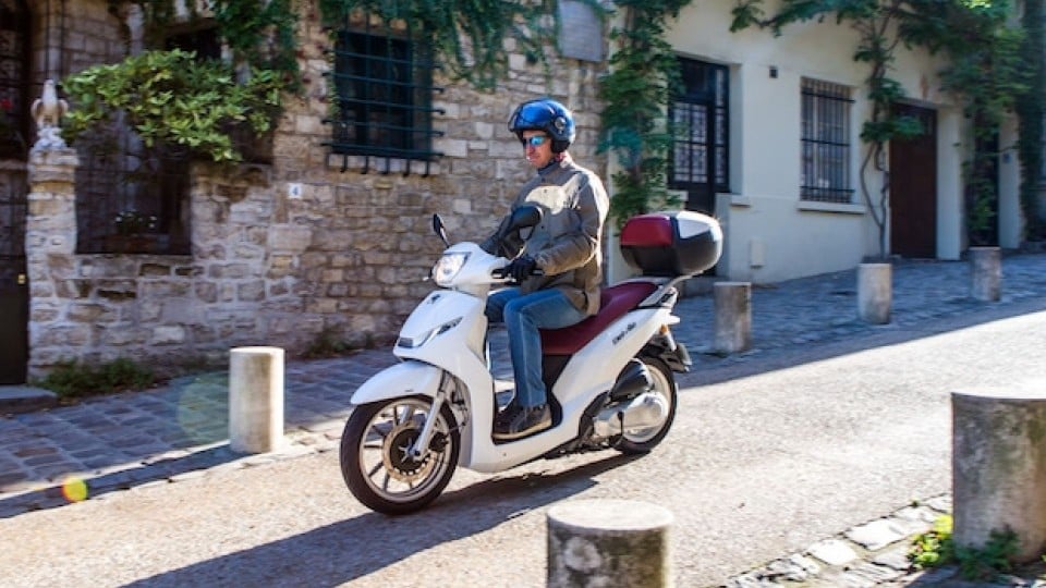 Moto - Test: Peugeot Belville 125 e 200 - TEST