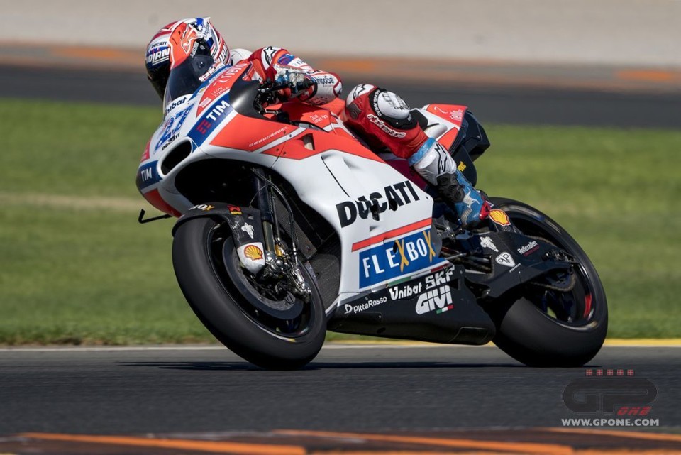 MotoGP: Stoner, ritorno sulla Ducati a Valencia con una caduta