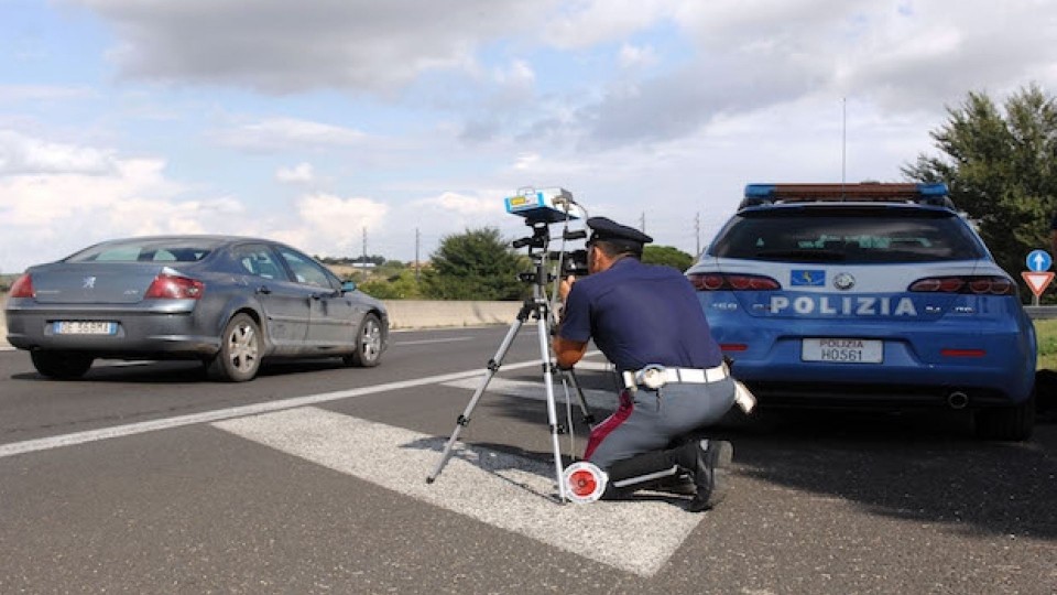 Moto - News: Taratura dell'autovelox in città: necessaria, ma non per forza in autodromo