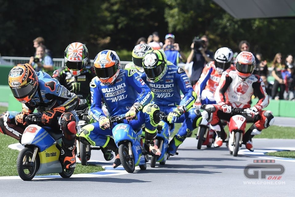 MotoGP: PHOTOGALLERY. Small bikes and great rider