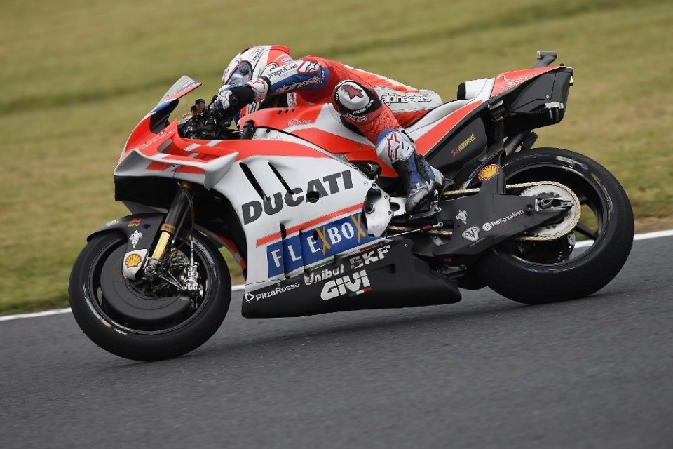 MotoGP: FP2: Dovizioso incontenibile: mezzo secondo a Marquez