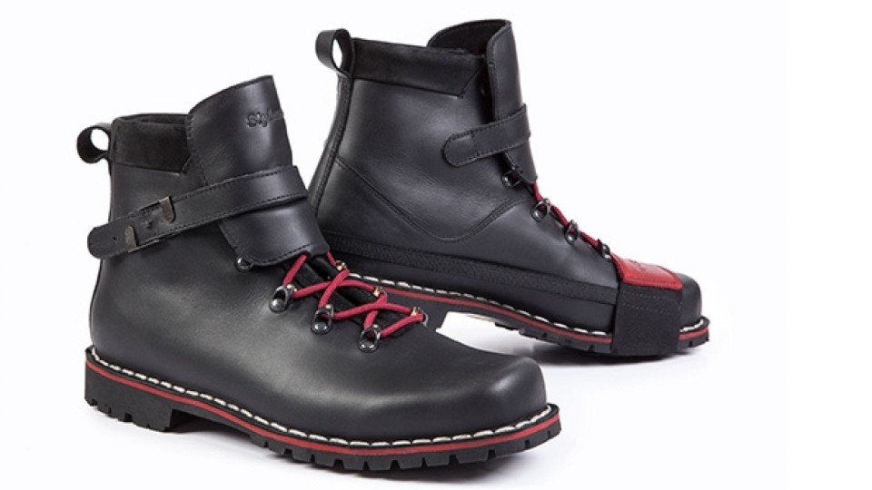 Moto - News: Stylmartin Red Rebel, la scarpa tecnica anticonformista