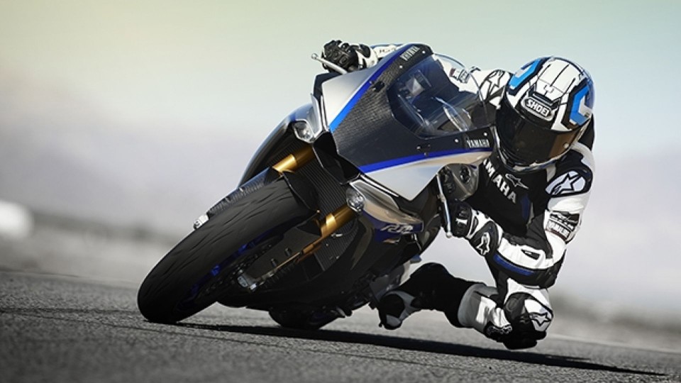 Moto - News: Yamaha M1 my 2018, è ordinabile online 