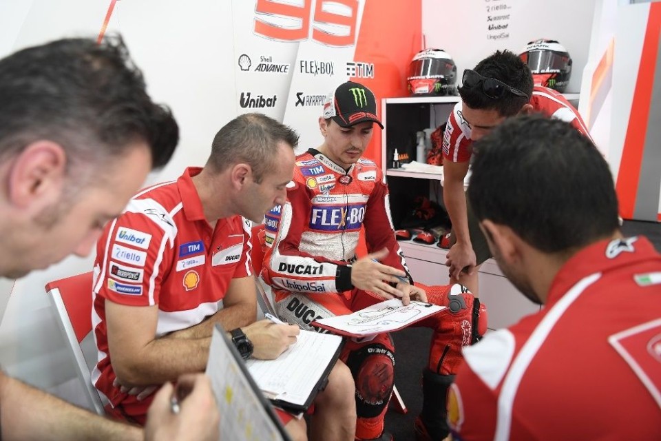 MotoGP: Lorenzo: &quot;Dovi e Marc sono veloci, ma non così lontani&quot;
