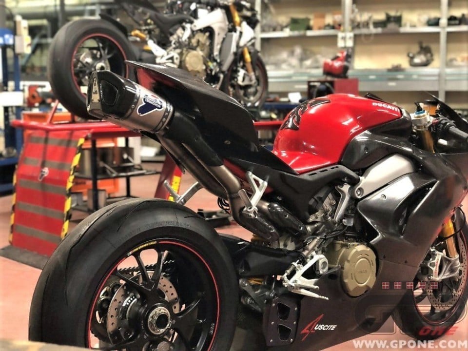 Moto - News: Termignoni "4 uscite": new fire power for the Panigale V4