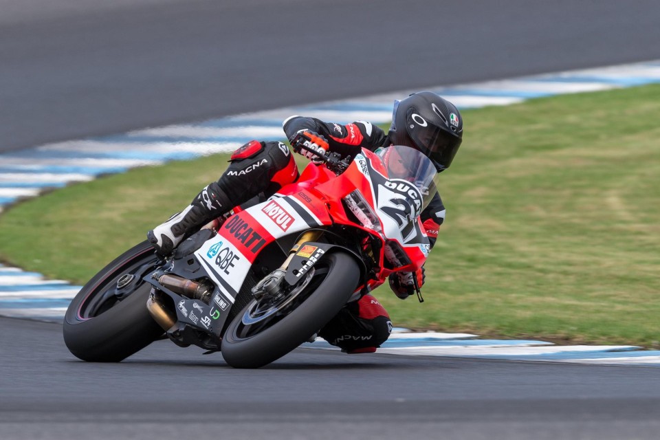 SBK: ASBK, Troy Bayliss 6° in Gara 3, ma fa suo il giro veloce