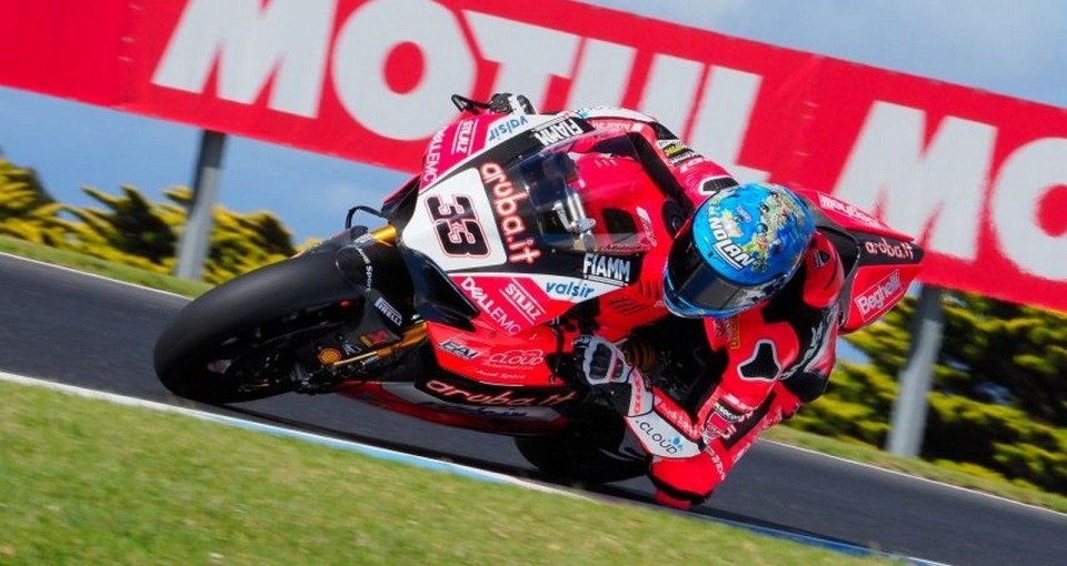 SBK: Melandri-show at Phillip Island