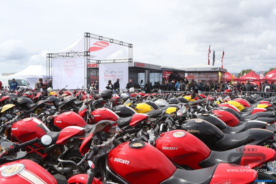 News: Ducati celebra il 25° anniversario del Monster al Paul Ricard News: Ducati celebra il 25° anniversario del Monster al Paul Ricard