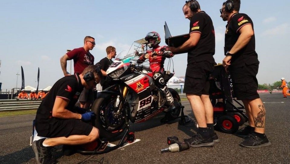 SBK: Team Triple M: per Honda siamo come Barni con Ducati