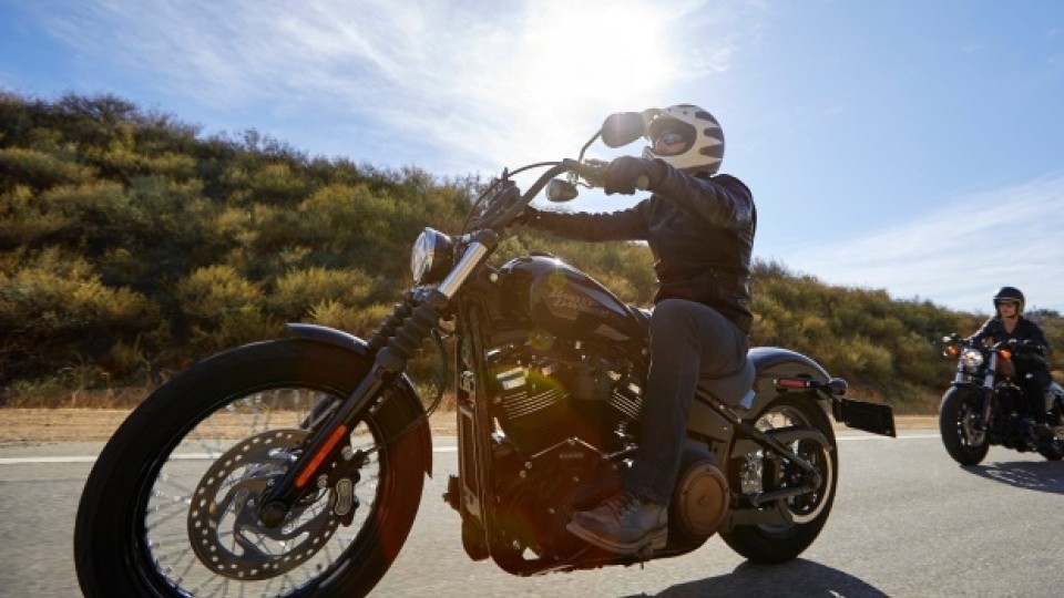Moto - News: Harley-Davidson Dark Friday, un appuntamento immancabile per chi ama lo stile di Milwaukee