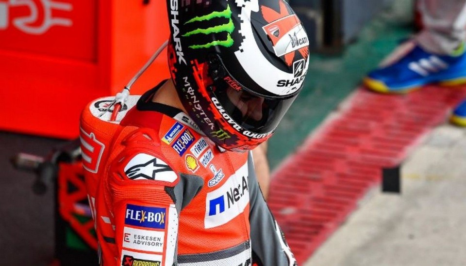 MotoGP: Lorenzo: dovremo inventarci qualcosa nel warm up