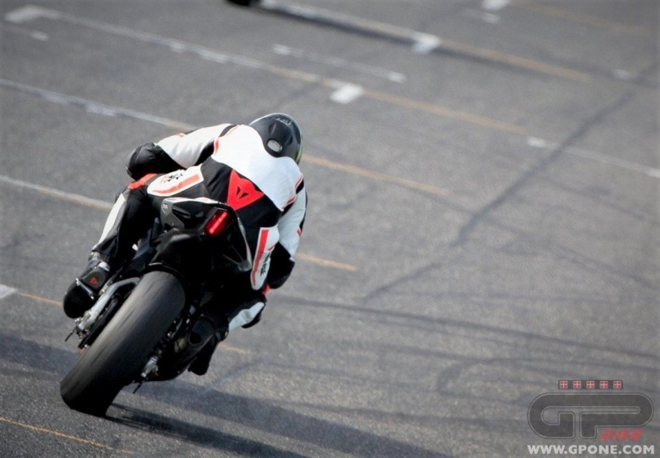 Moto - News: Yamaha lancia YORS: la scuola per andare forte in pista