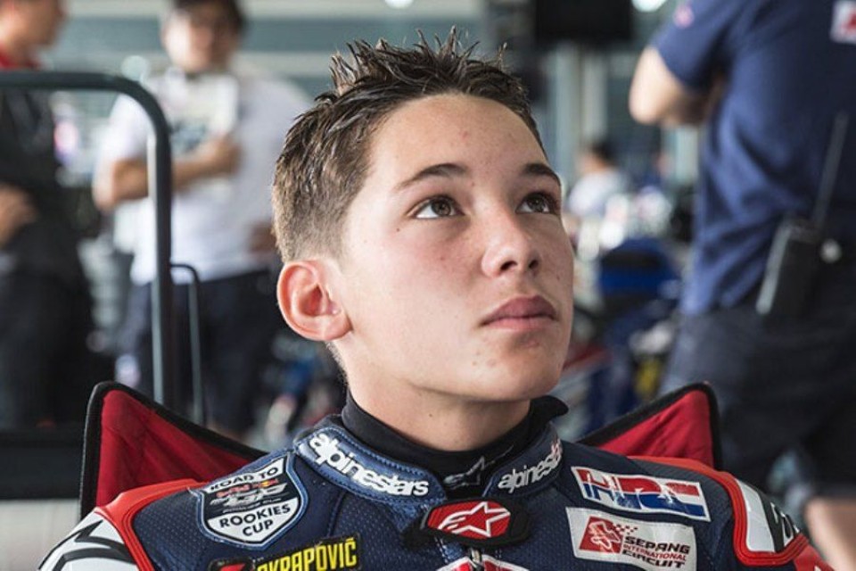 SBK: SSP300, Pioggia protagonista, la spunta il rookie Tom Edwards