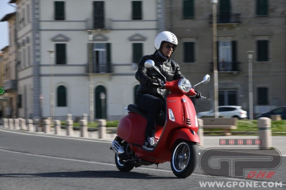 Moto - Test: Piaggio Vespa: è tornata la Primavera