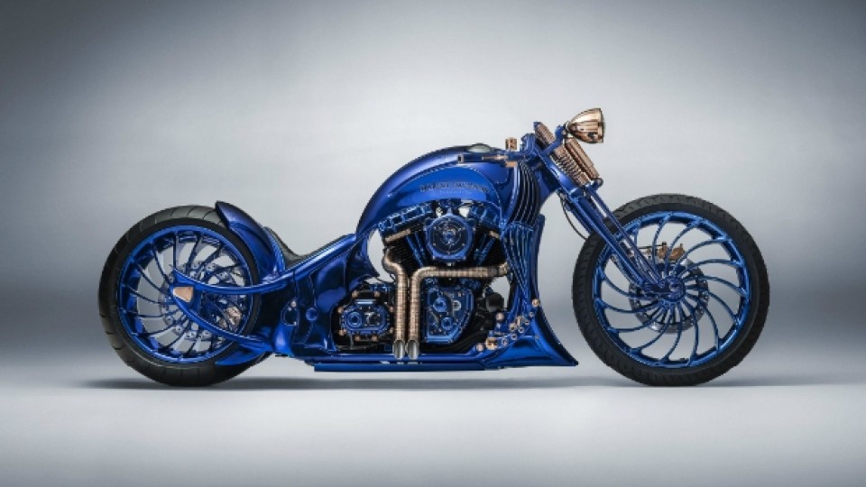 Moto - News: Harley-Davidson Softail Slim S Blue Edition, la moto più costosa del mondo