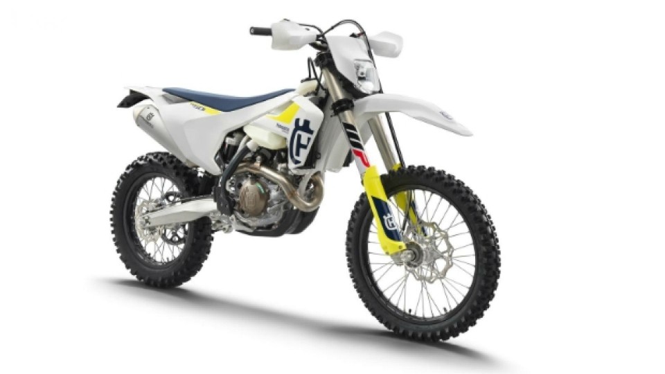 Moto - News: Husqvarna, arriva la gamma Enduro 2019