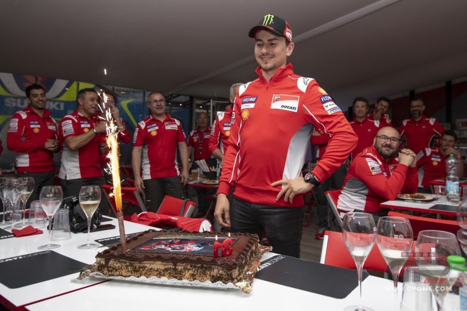 MotoGP: Lorenzo festeggia i suoi primi 31 anni a Jerez