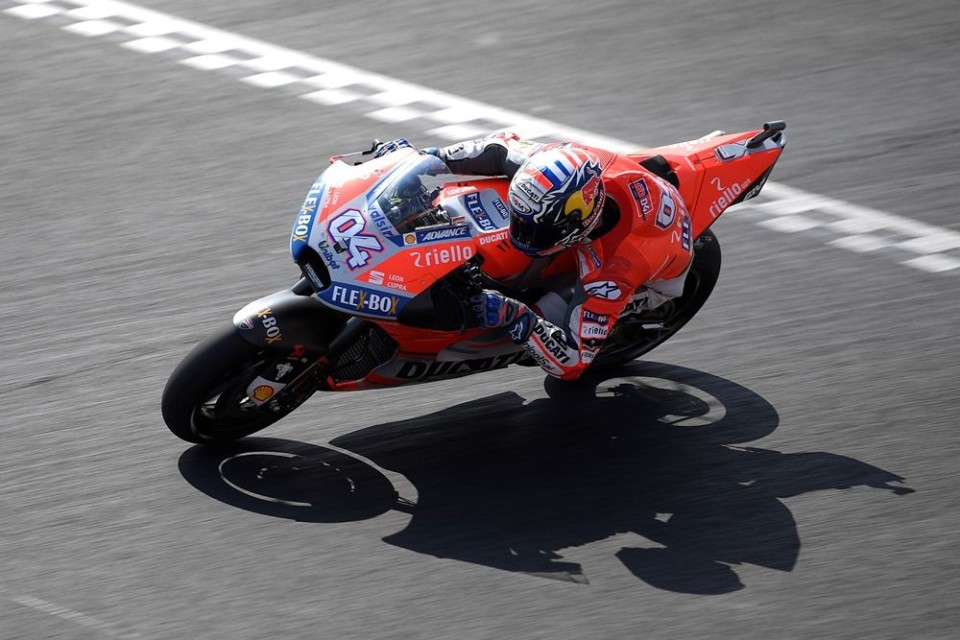 MotoGP: FP1: Dovizioso di misura su Marquez, 6° Rossi
