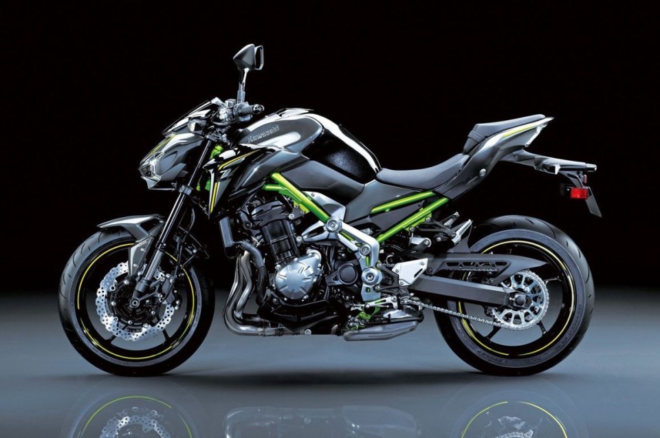 Moto - News: Kawasaki fa un regalo ai patentati A2