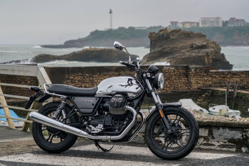 Moto - News: Moto Guzzi V7 III Limited: Aquila esclusiva