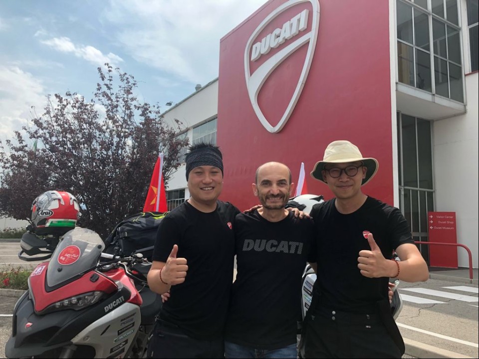 Moto - News: Ducati: dalla Cina al WDW. 7.575 km in appena 7 giorni