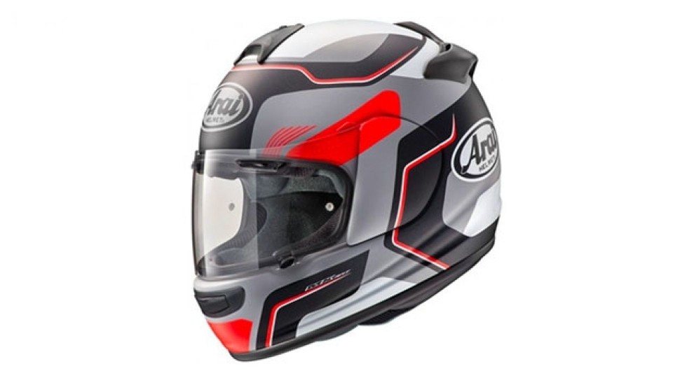 Moto - News: Arai Axces-3 Sense Red, performante e conveniente