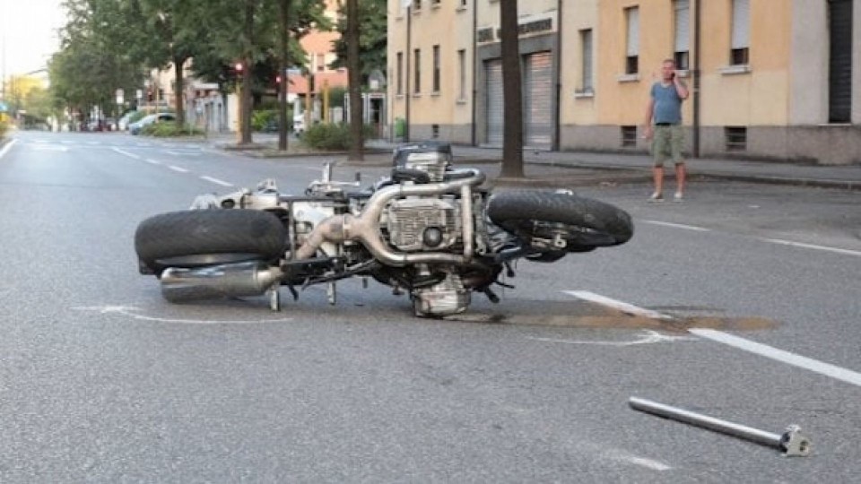 Moto - News: Motociclista ubriaco e drogato uccide due pedoni: la piaga della prevenzione