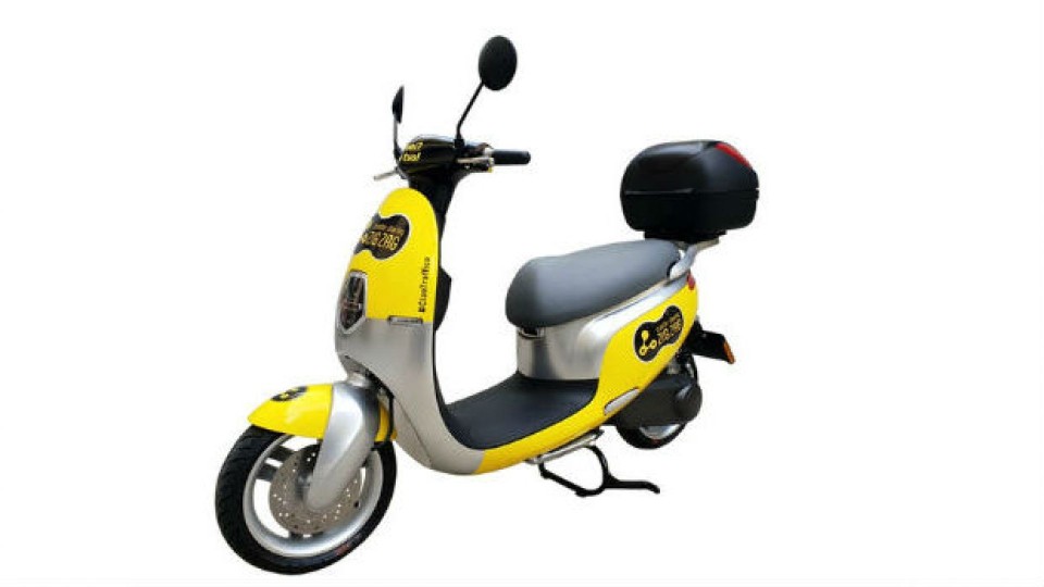 Moto - News: Zig Zag: arriva a Milano lo scooter sharing elettrico