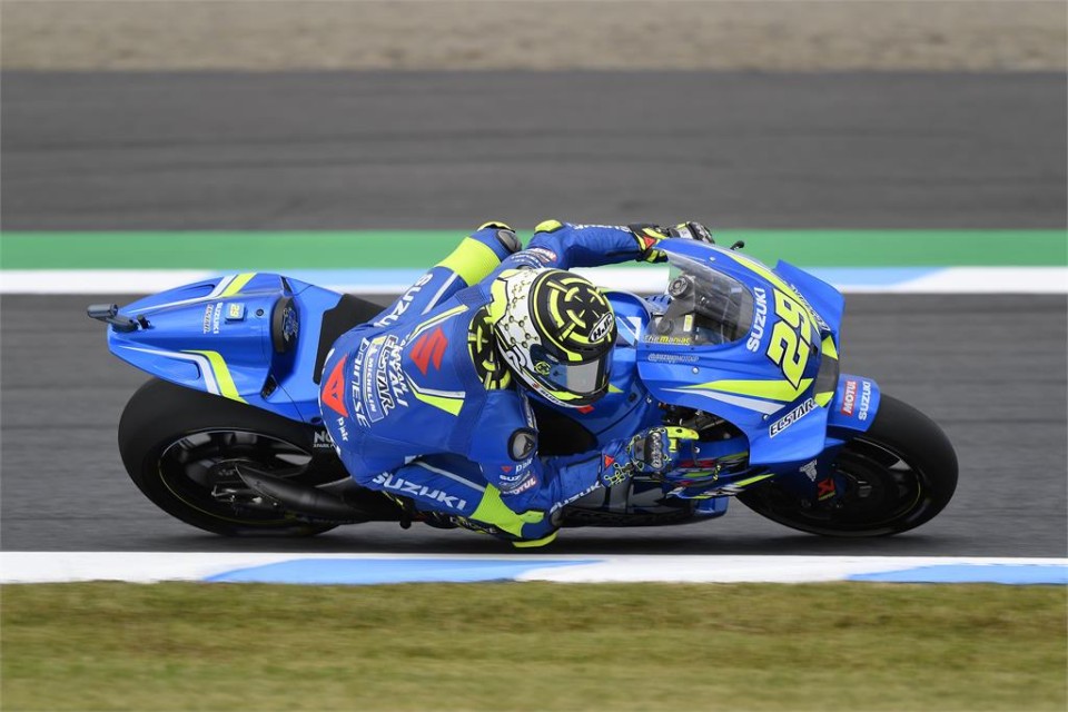 MotoGP: FP2: Iannone all'attacco, 1° davanti a Petrucci